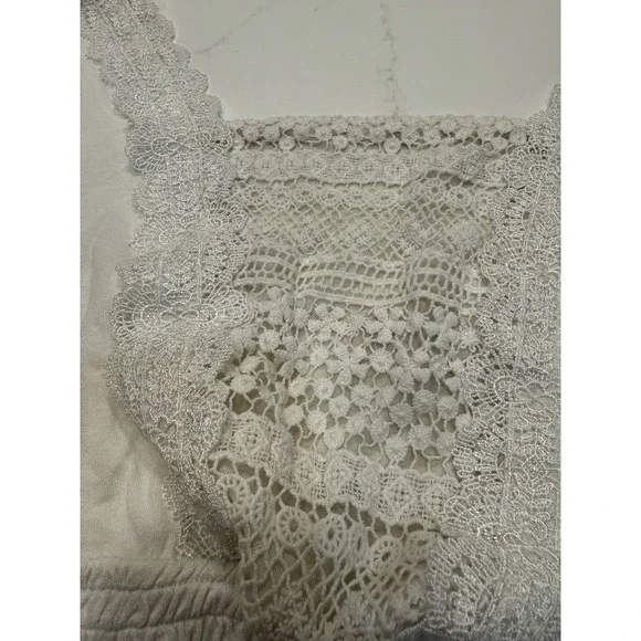 Urban Outfitters Size M Lace Crochet Ruffle Sleeve Crop Top - Picture 2 of 4